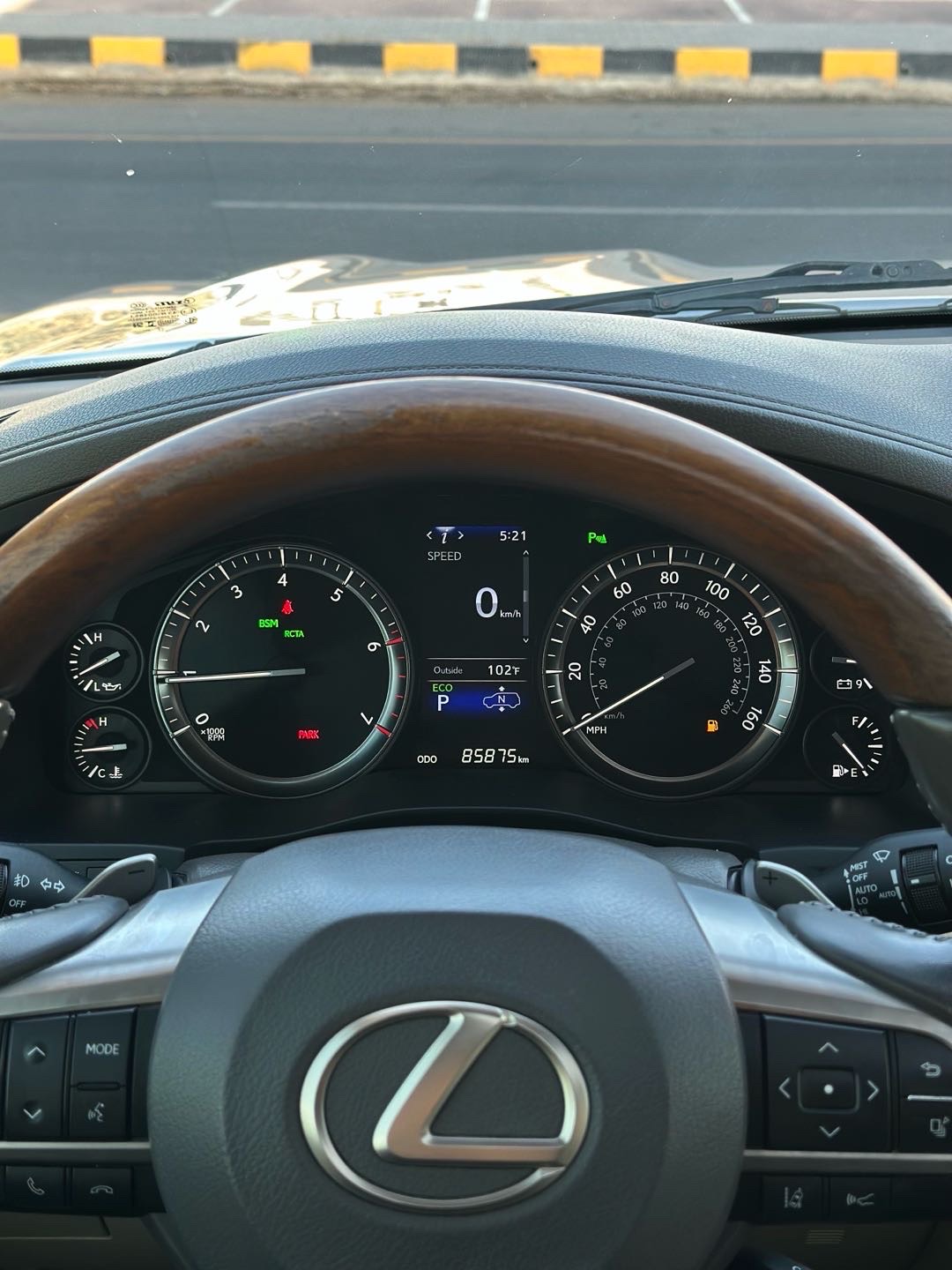 2021 Lexus LX 570 thumbnail 11