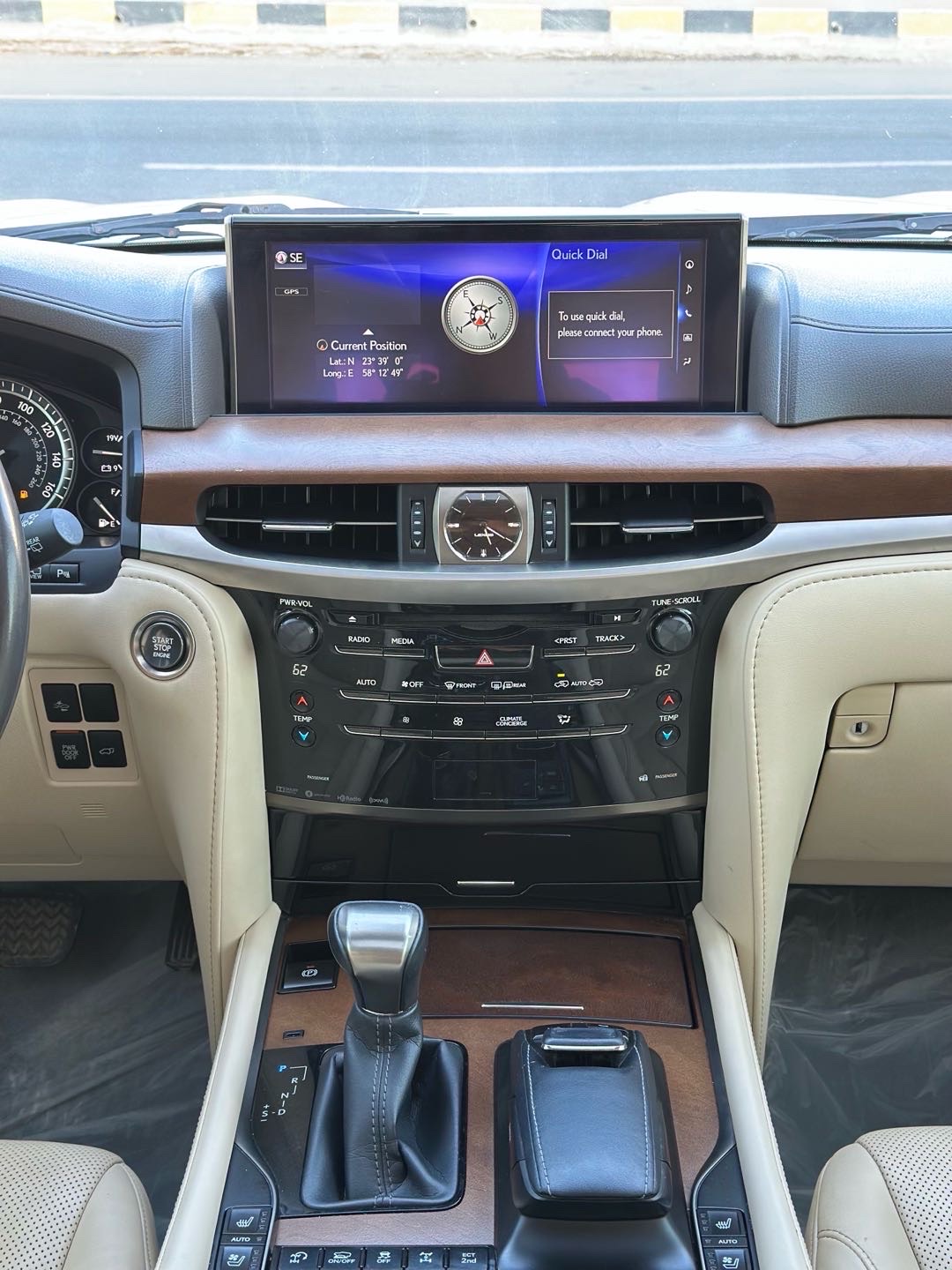 2021 Lexus LX 570 thumbnail 16
