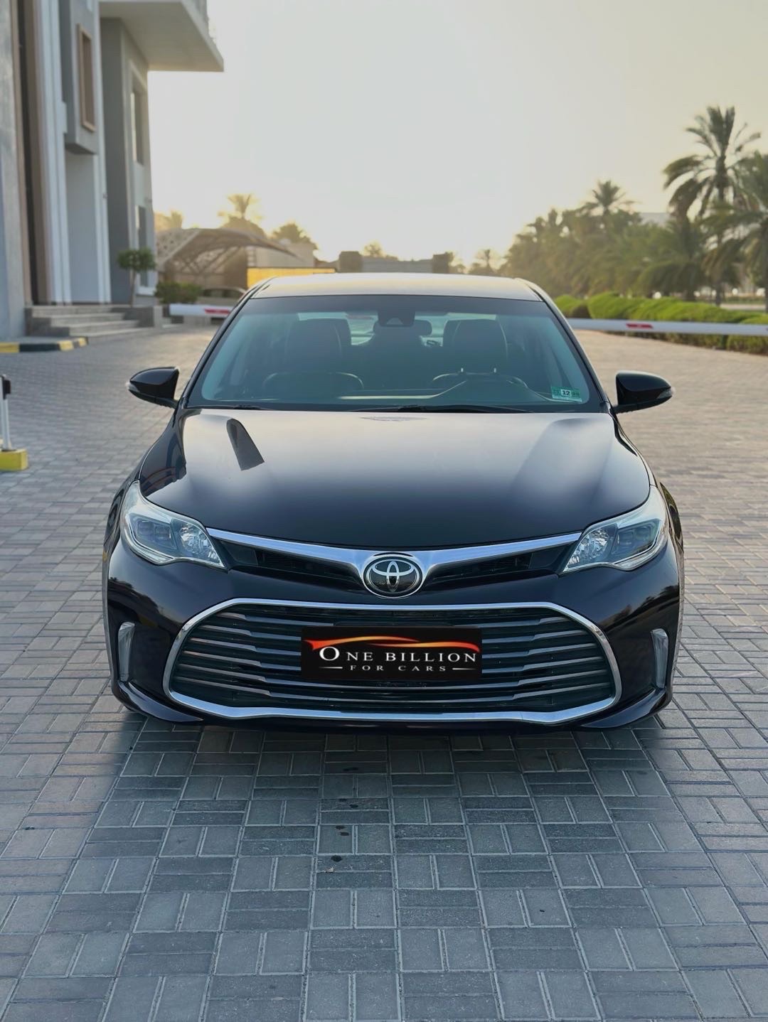 2018 Toyota Avalon XLE thumbnail 3