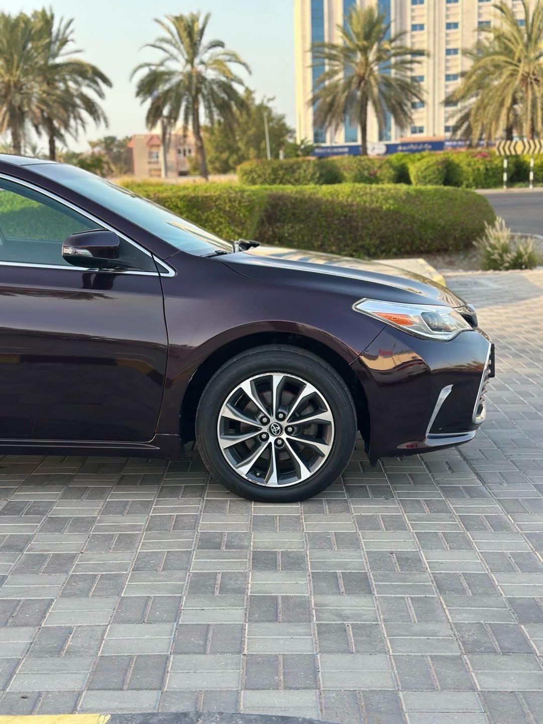 2018 Toyota Avalon XLE thumbnail 14