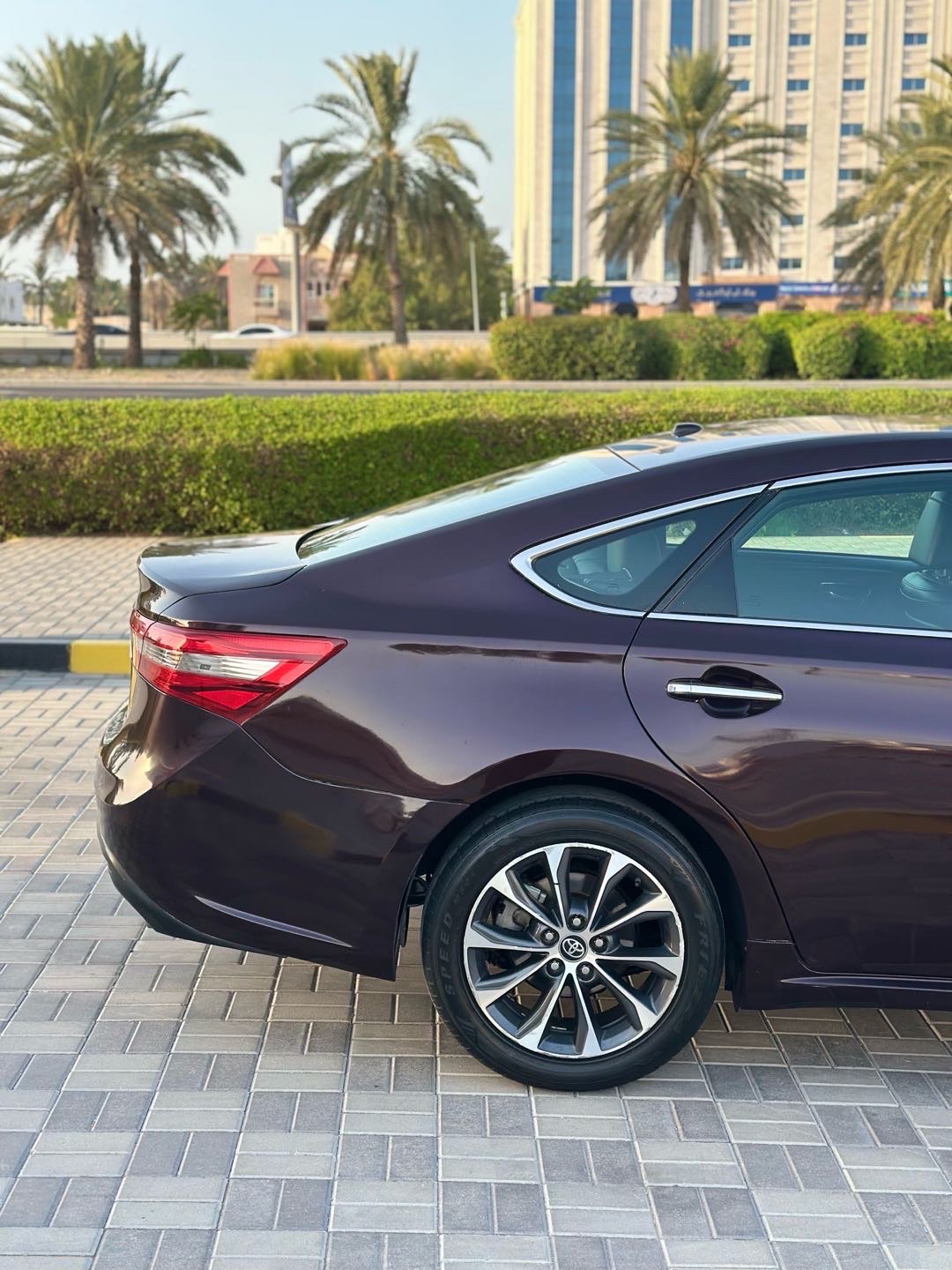2018 Toyota Avalon XLE thumbnail 15