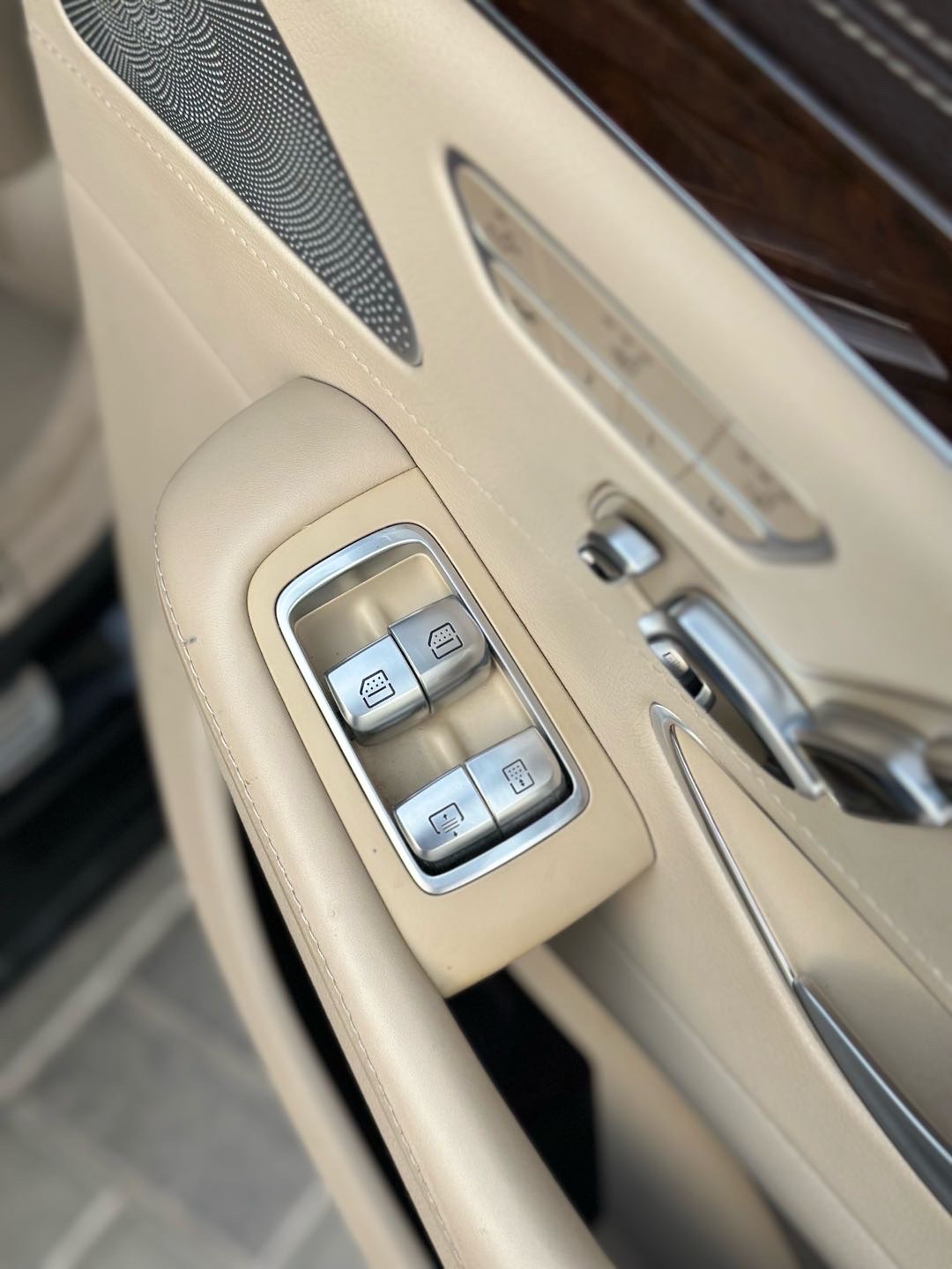 2014 Mercedes-Benz S-Class S 500 4MATIC AMG Line thumbnail 13