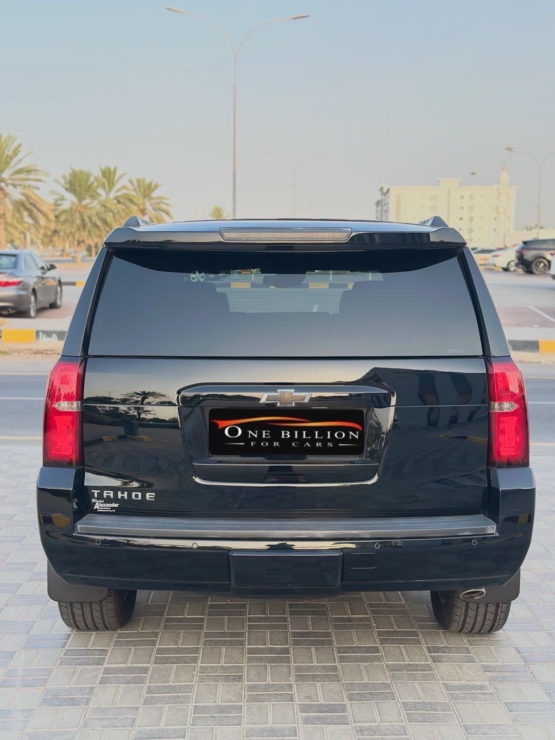 2018 Chevrolet Tahoe LS thumbnail 3