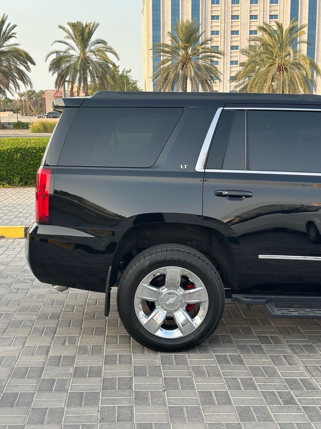 2018 Chevrolet Tahoe LS thumbnail 11