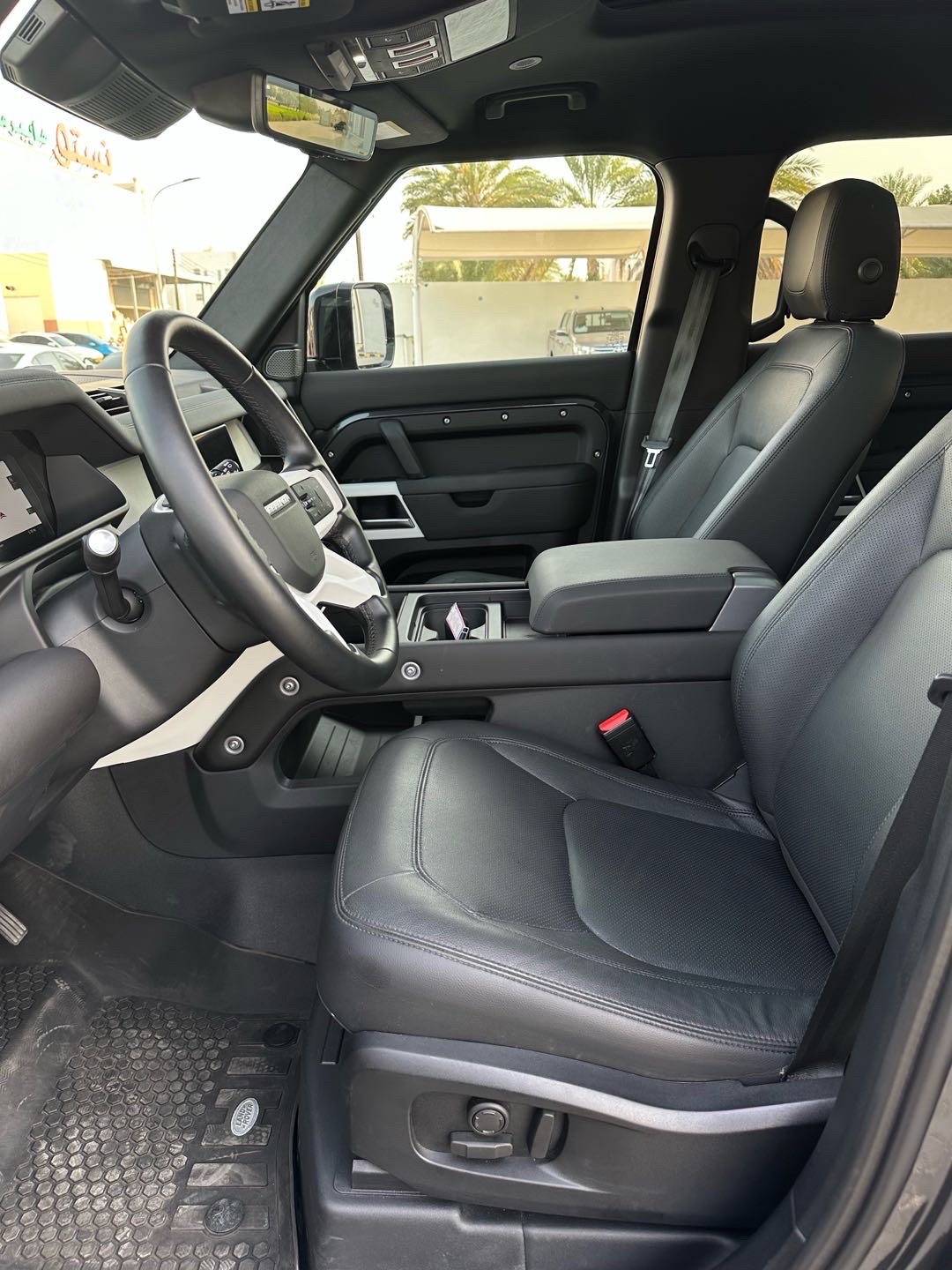 2024 Land Rover Defender 110 X thumbnail 8