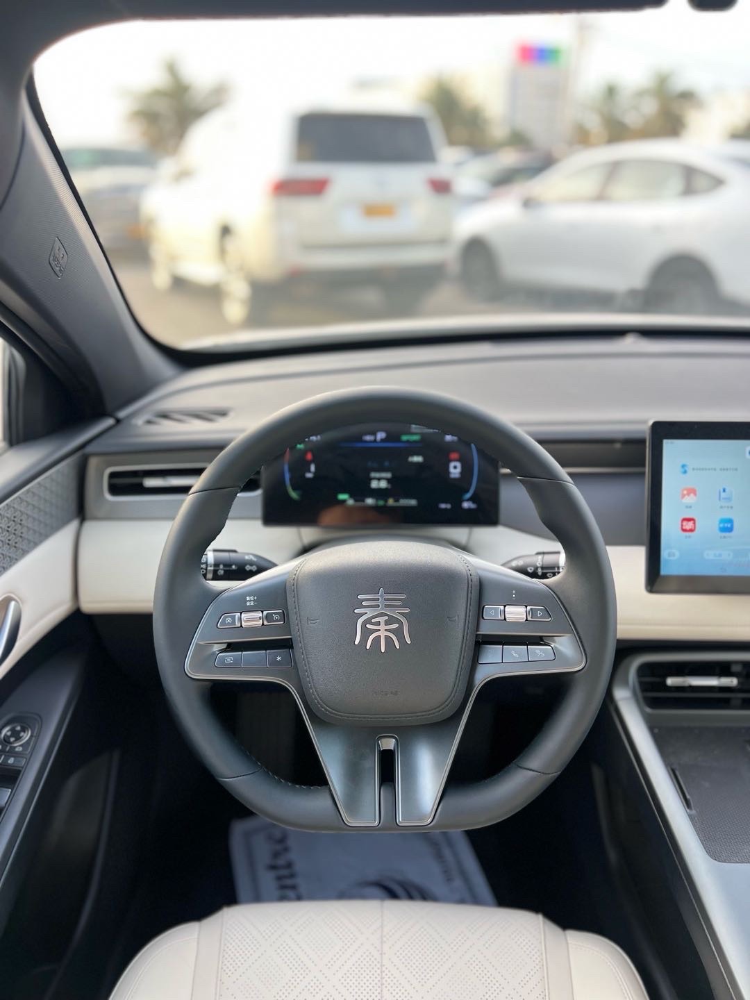 2025 BYD Tshen Premium thumbnail 12