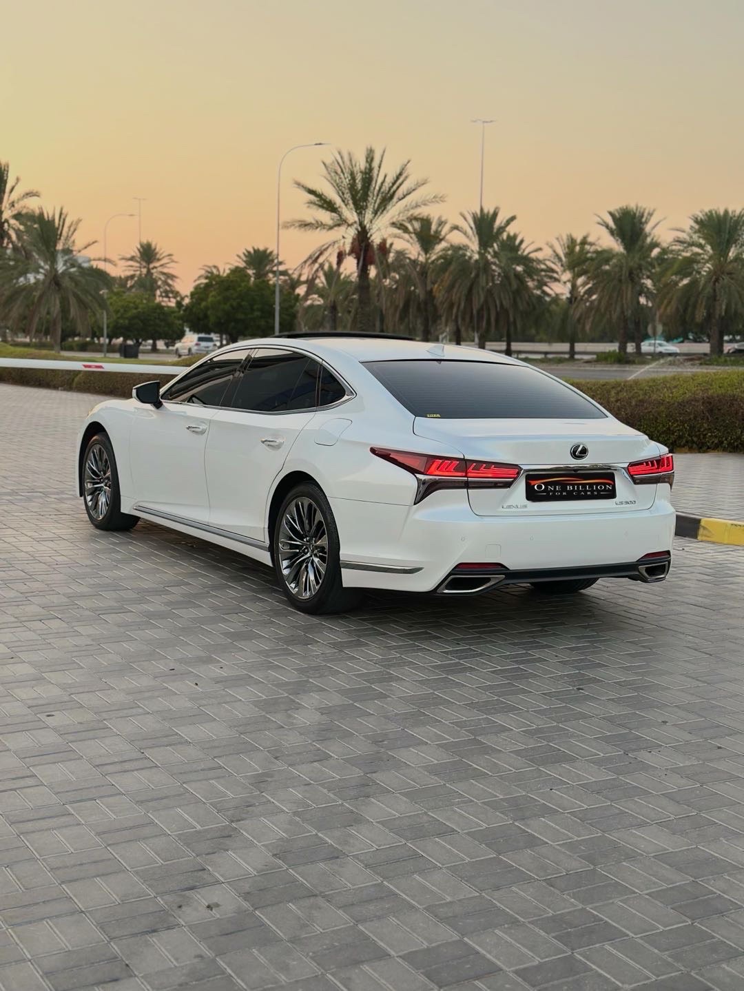 2018 Lexus Ls 500 thumbnail 5