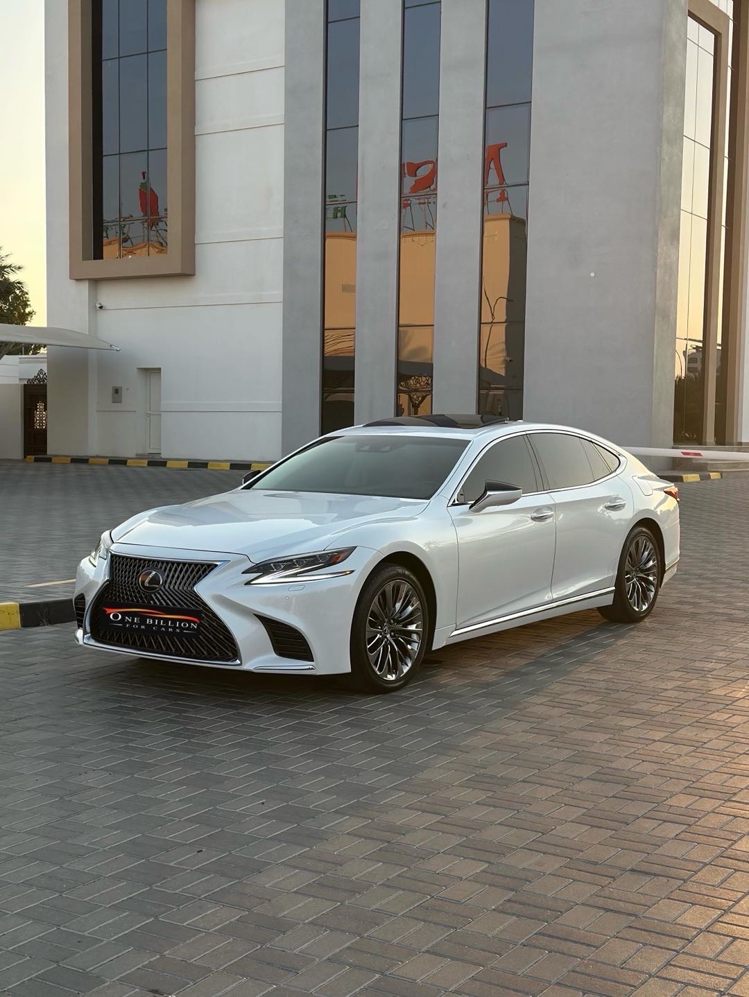 2018 Lexus Ls 500 thumbnail 9