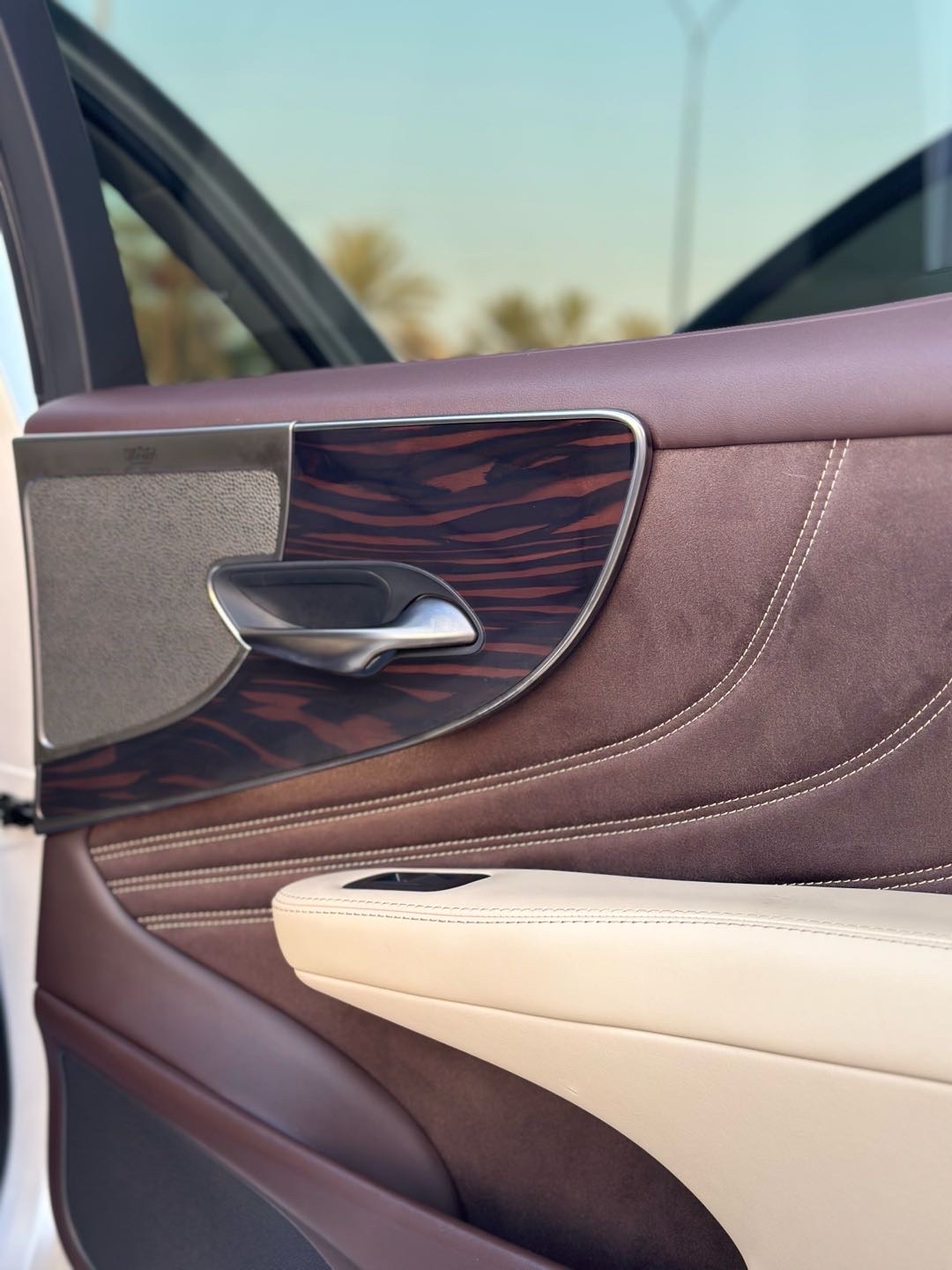 2018 Lexus Ls 500 thumbnail 16