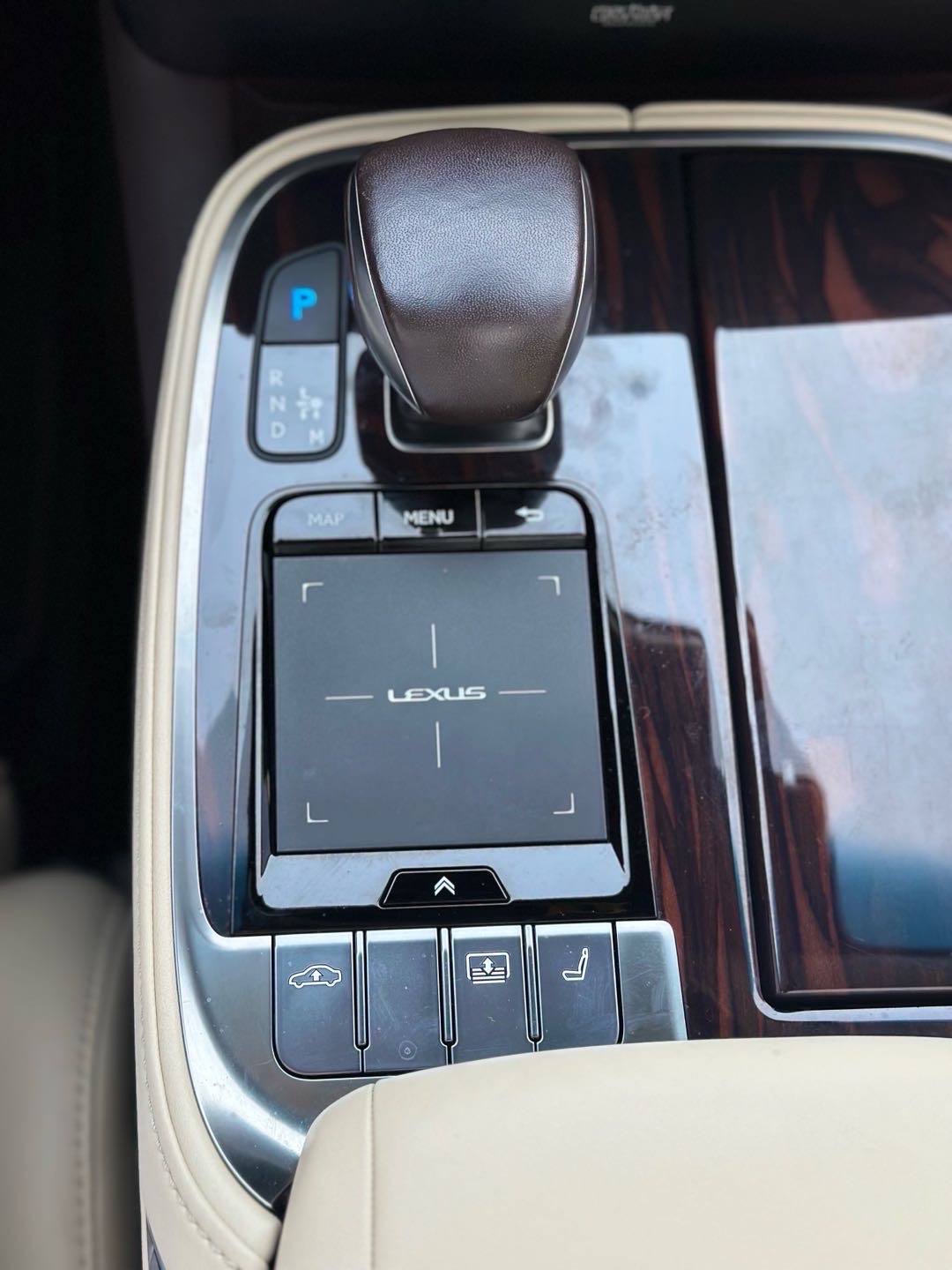 2018 Lexus Ls 500 thumbnail 19