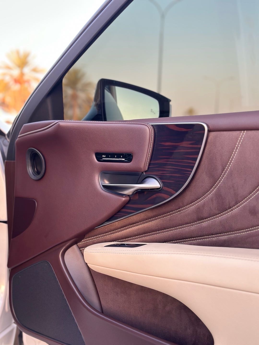 2018 Lexus Ls 500 thumbnail 21