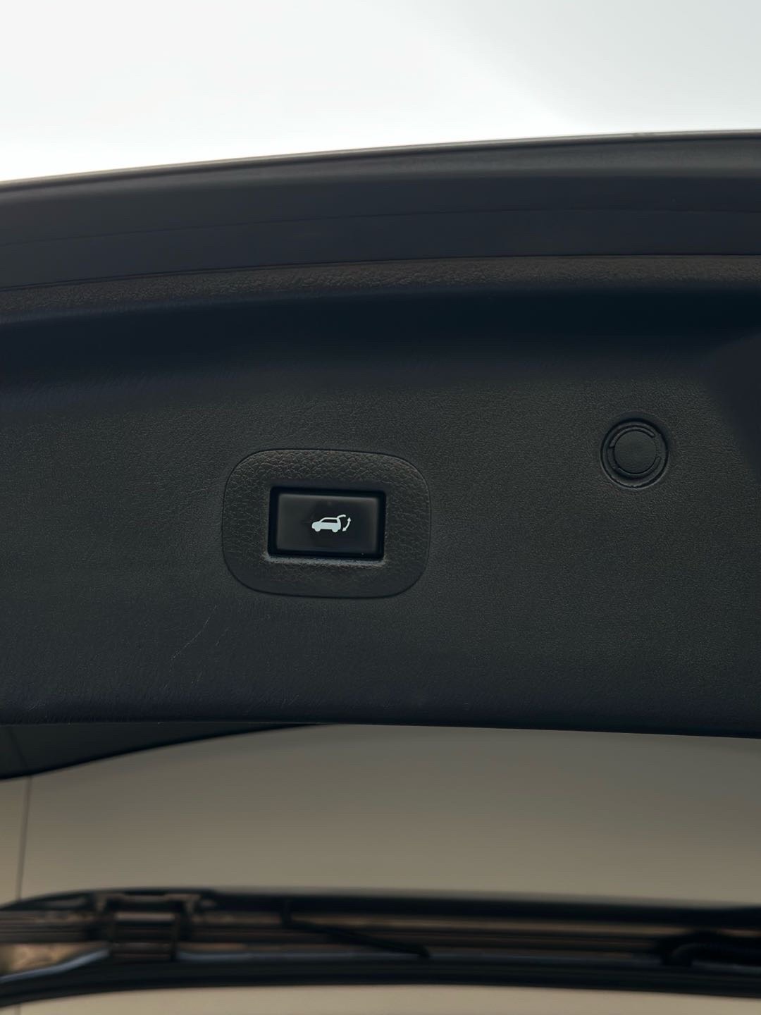 2018 Infiniti QX80 Luxe thumbnail 14