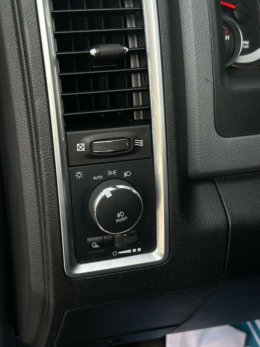 2023 Dodge Ram Luxe thumbnail 11