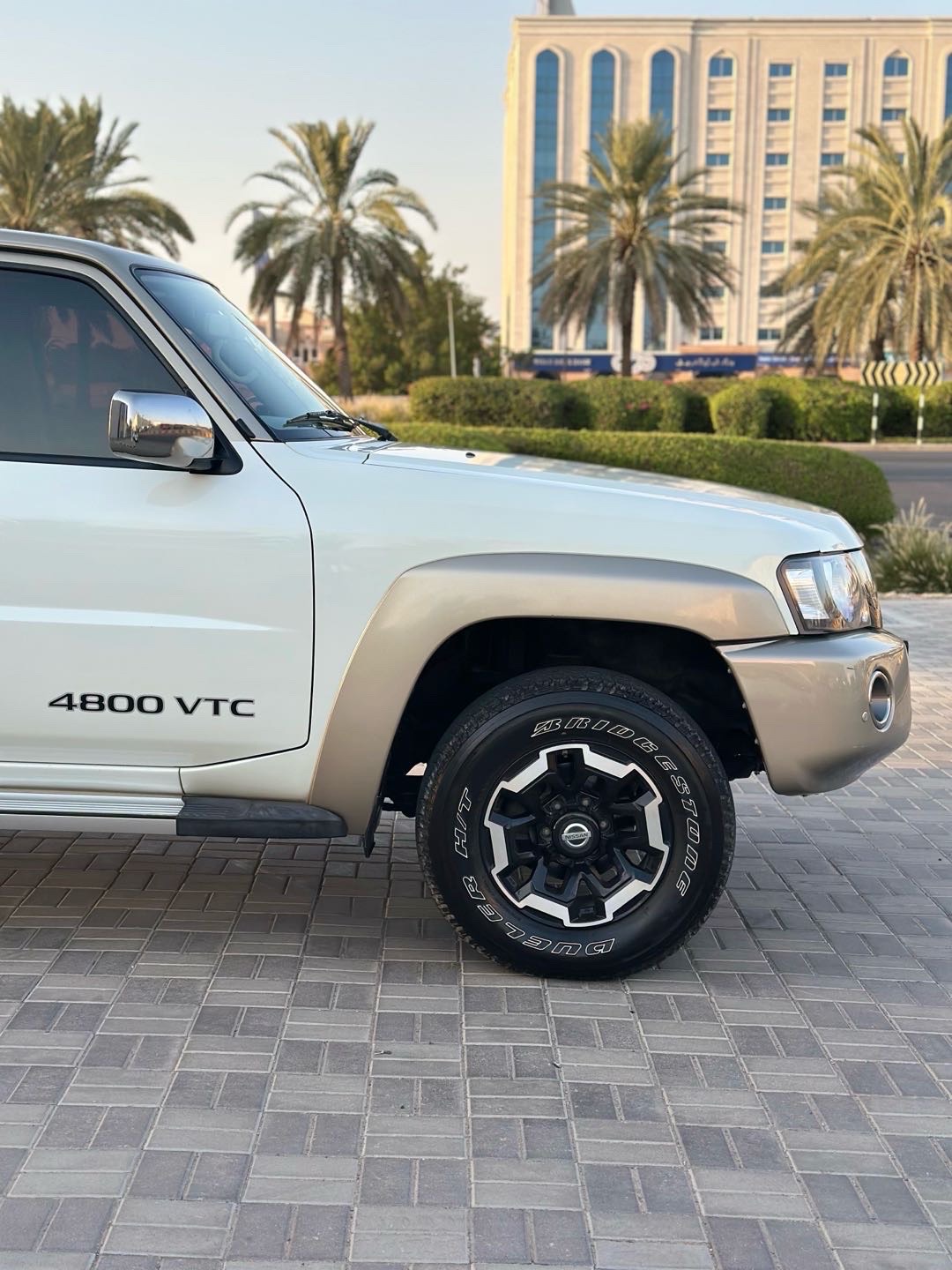 2022 Nissan Safari Safari thumbnail 17