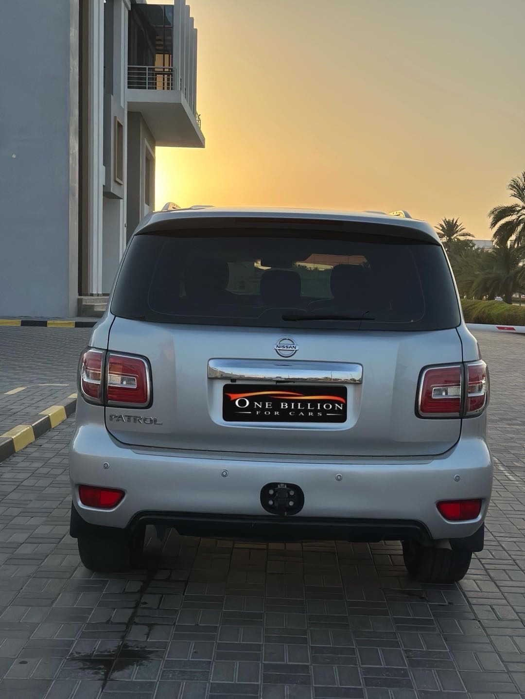 2018 Nissan Patrol Standard thumbnail 8