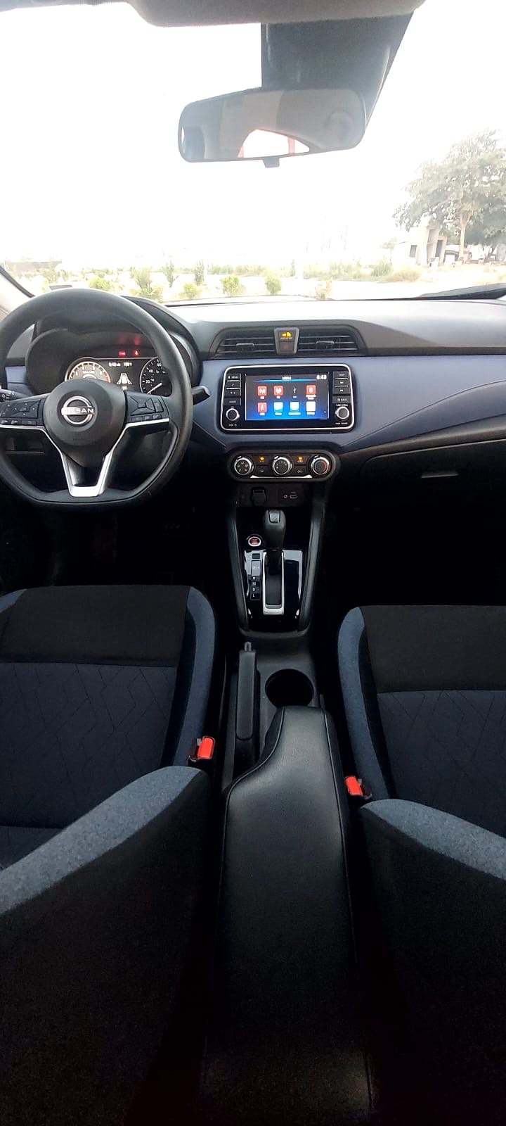 2024 Nissan Versa S thumbnail 2
