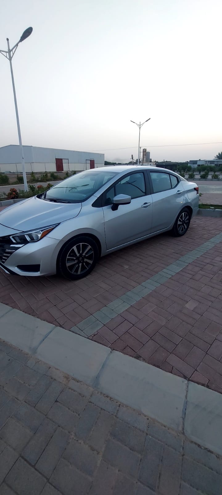 2024 Nissan Versa S thumbnail 5