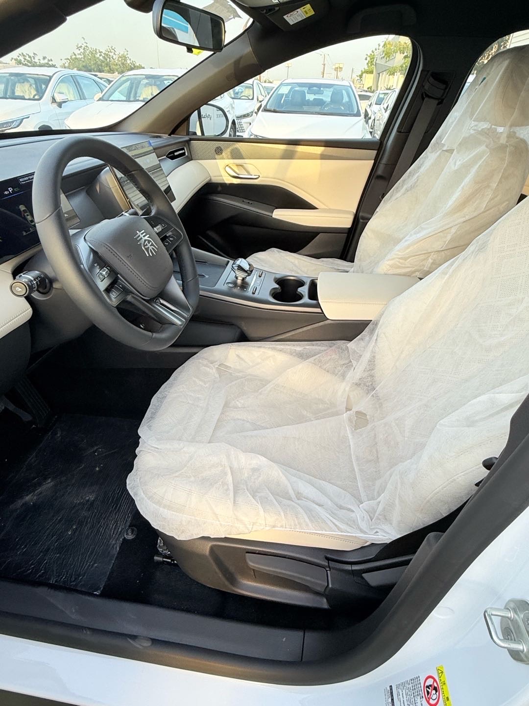 2025 BYD Tshen Premium thumbnail 10