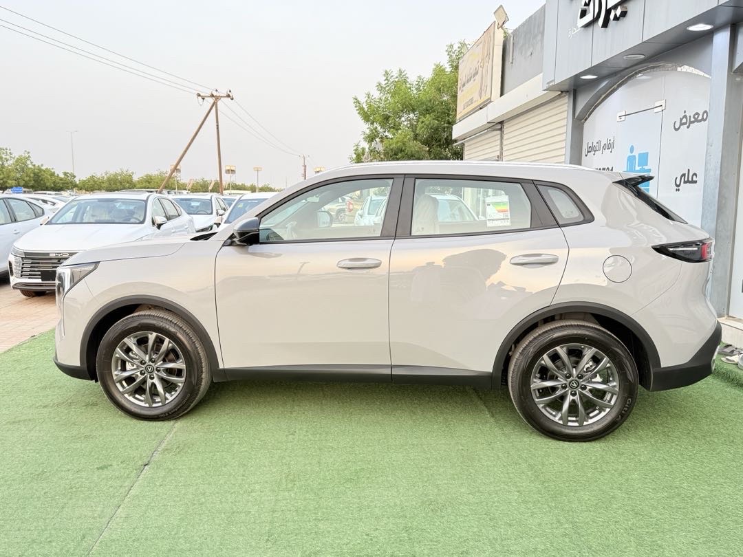 2027 Changan UNI-S 1.5T Elite thumbnail 4
