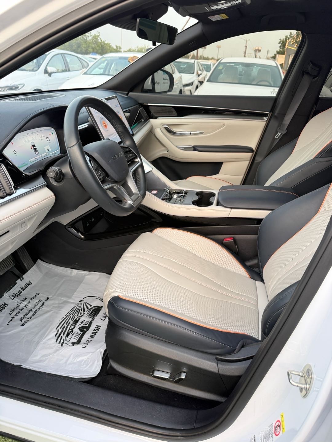 2024 BYD Song Plus DM-i Design thumbnail 8