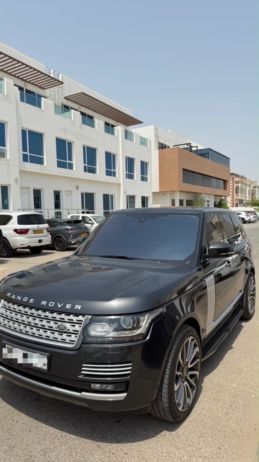 2016 Land Rover Range Rover Vogue thumbnail 2