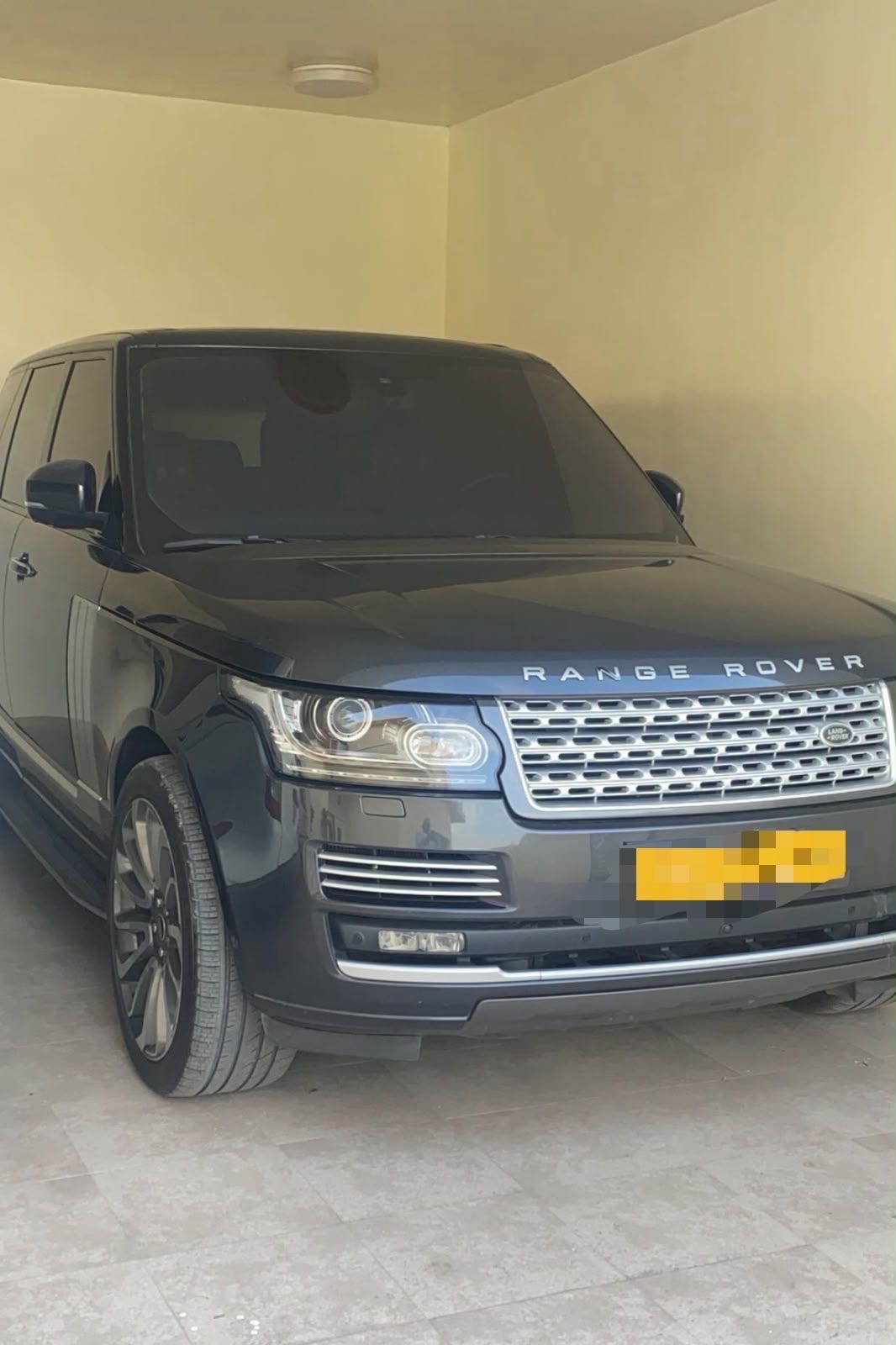 2016 Land Rover Range Rover Vogue thumbnail 6