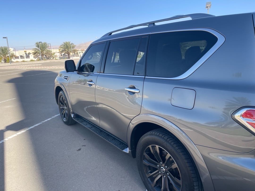 2018 Nissan Armada Platinum thumbnail 6