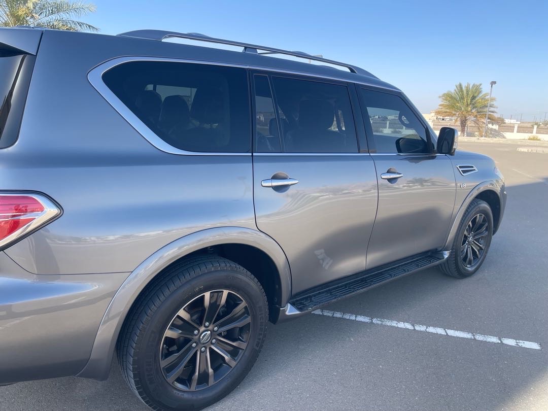 2018 Nissan Armada Platinum thumbnail 10