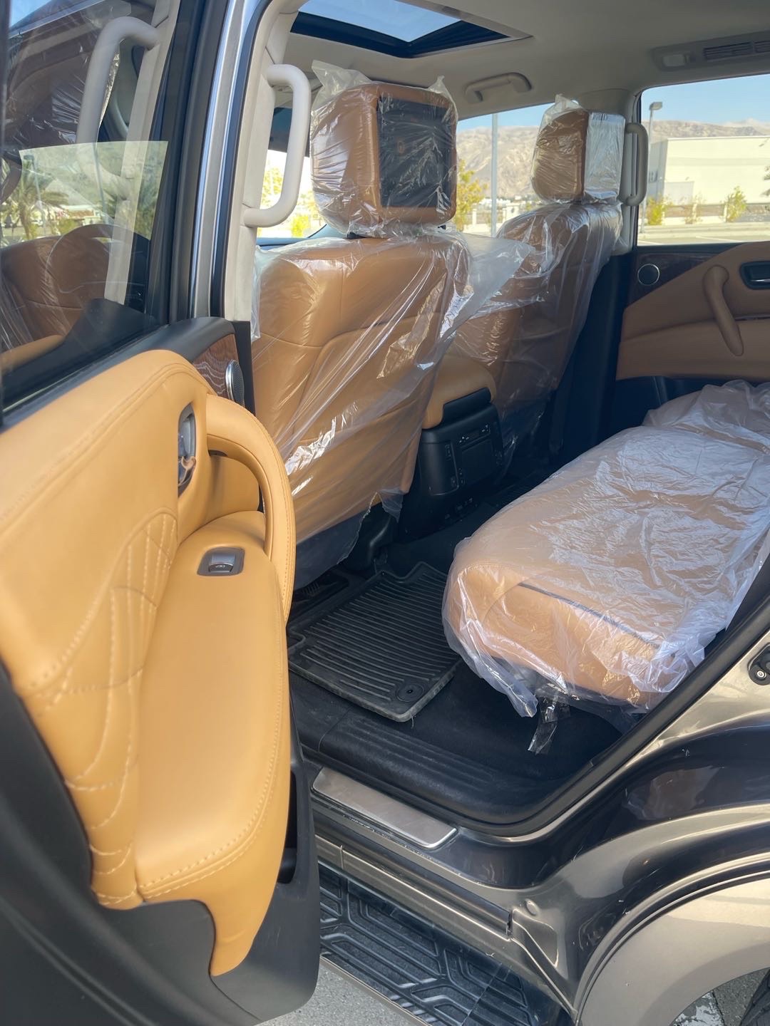 2018 Nissan Armada Platinum thumbnail 13