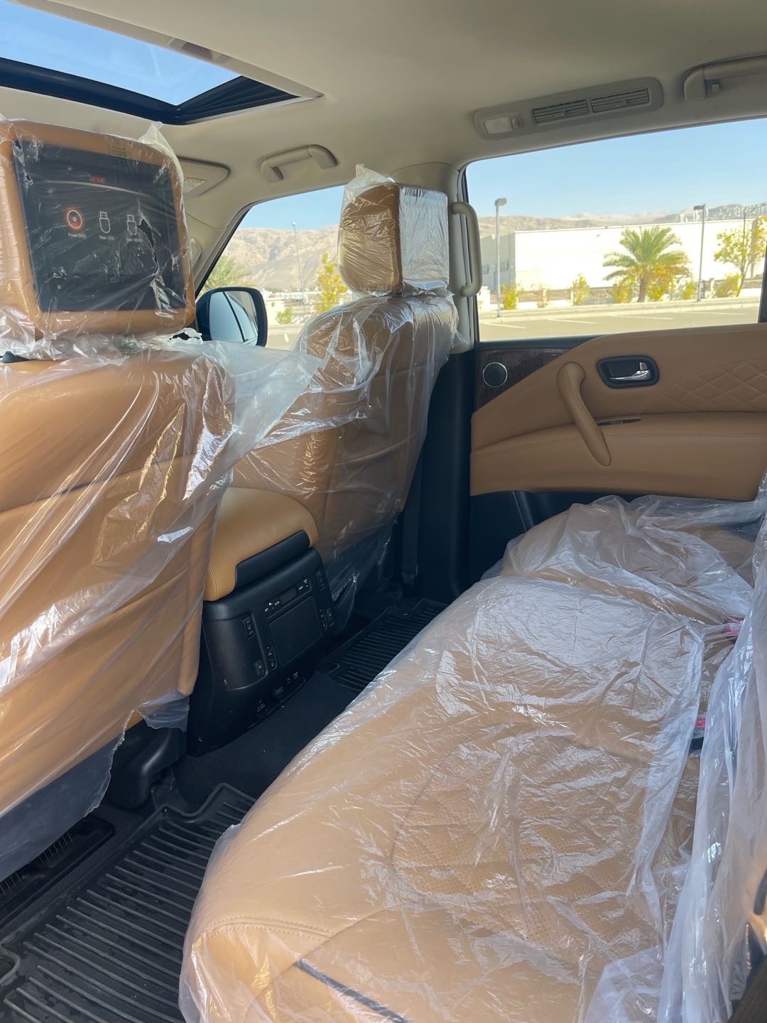 2018 Nissan Armada Platinum thumbnail 16