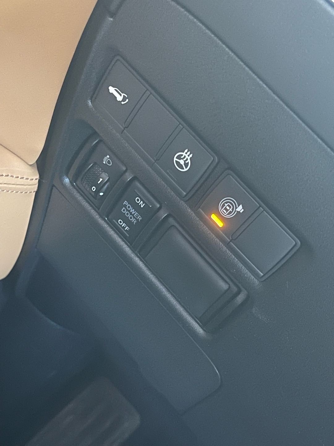 2018 Nissan Armada Platinum thumbnail 24