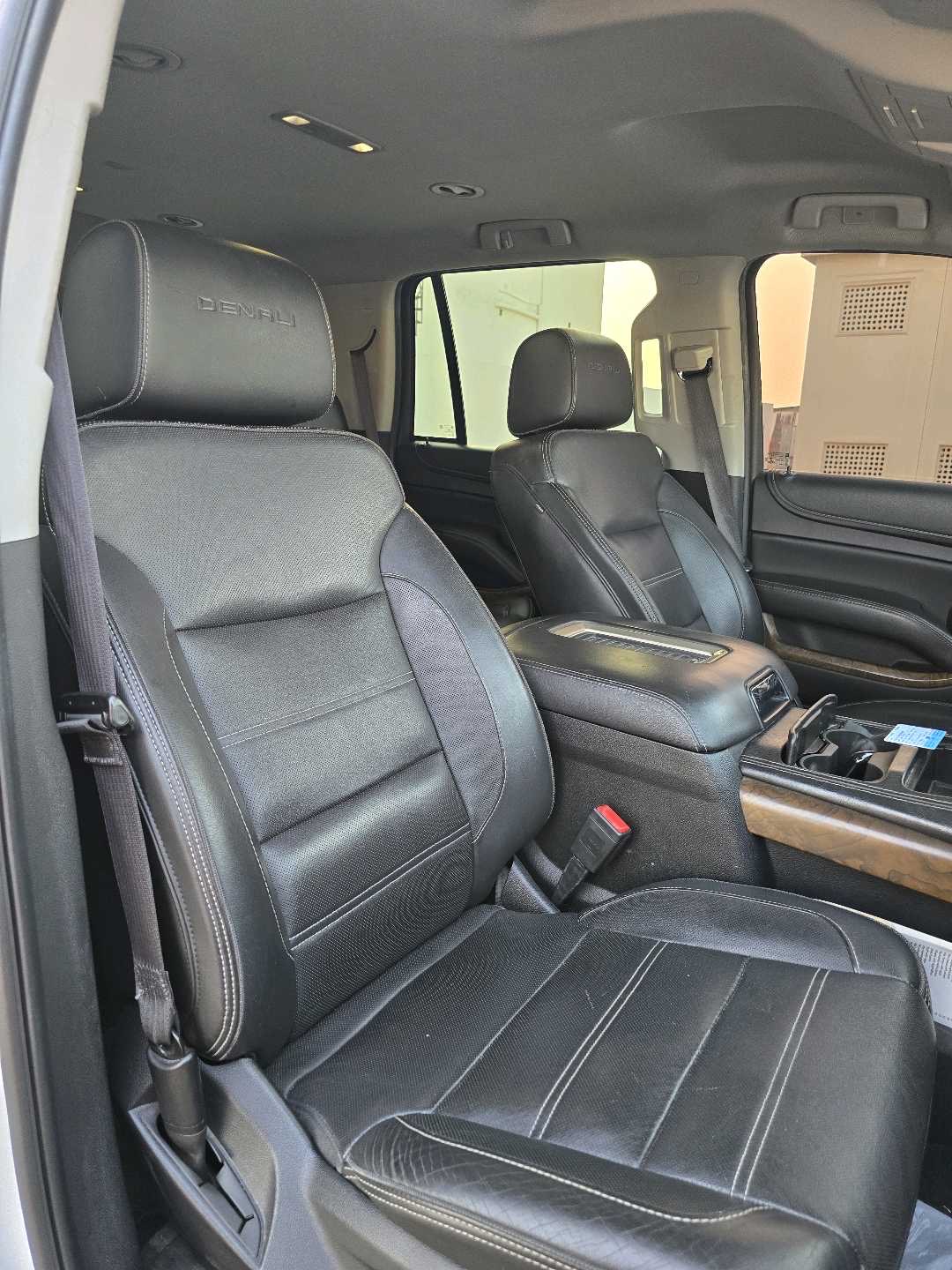 2018 GMC Yukon Denali thumbnail 8