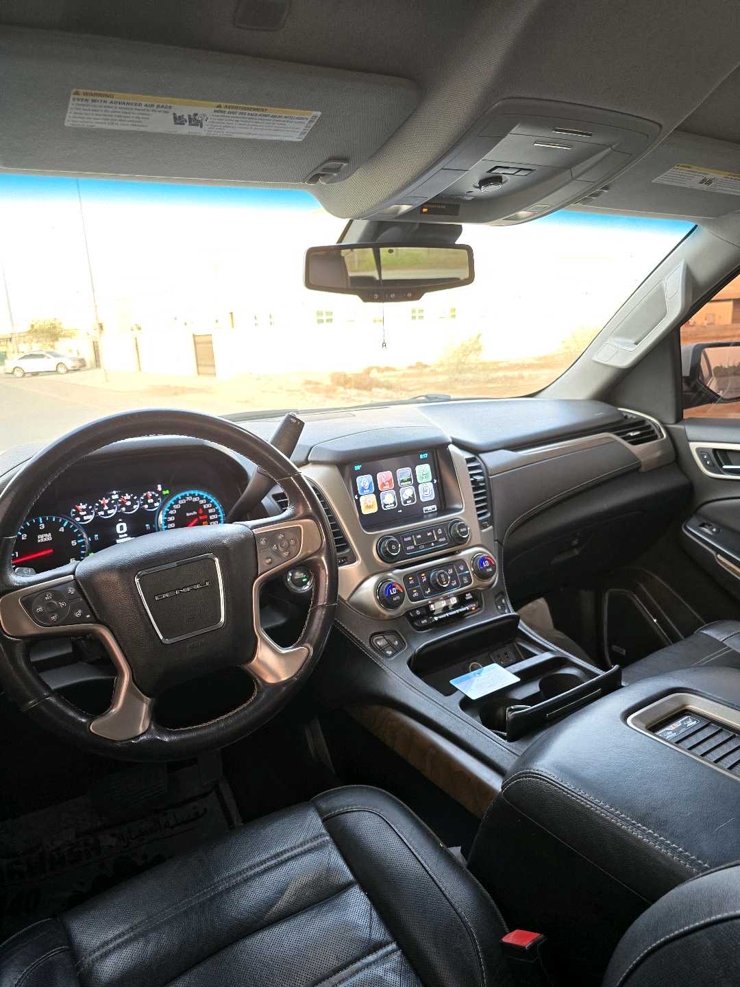 2018 GMC Yukon Denali thumbnail 9