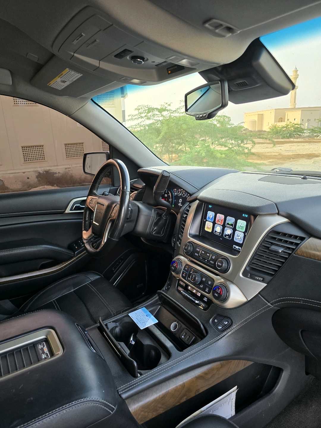 2018 GMC Yukon Denali thumbnail 11