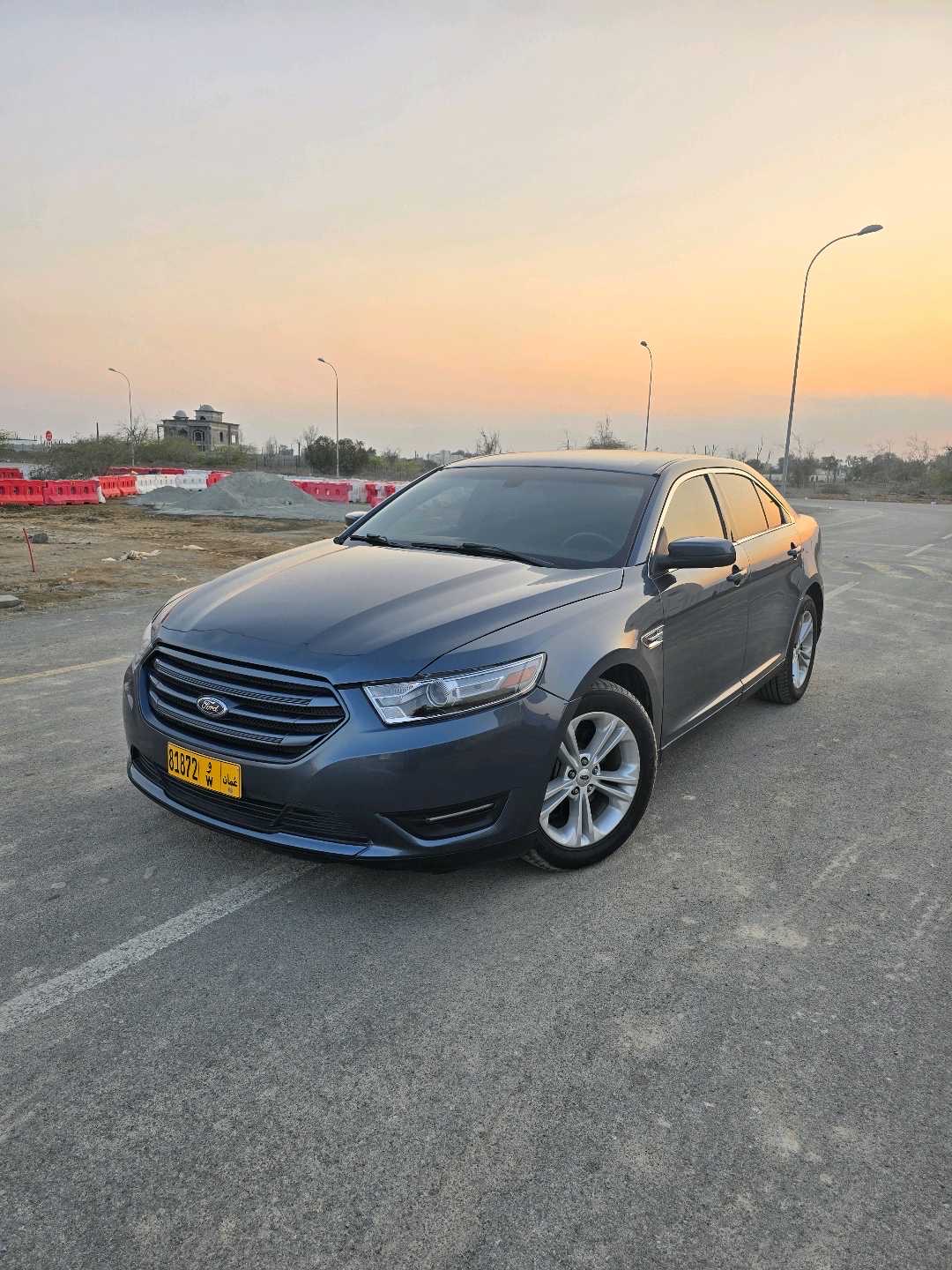 2019 Ford Taurus Z71 thumbnail 5