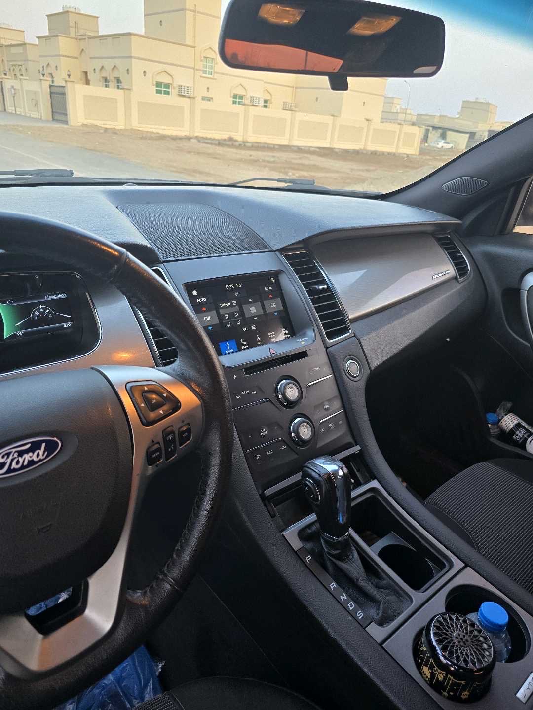 2019 Ford Taurus Z71 thumbnail 8