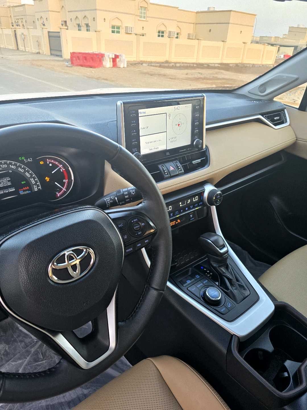 2021 Toyota Rav4 Limited thumbnail 4