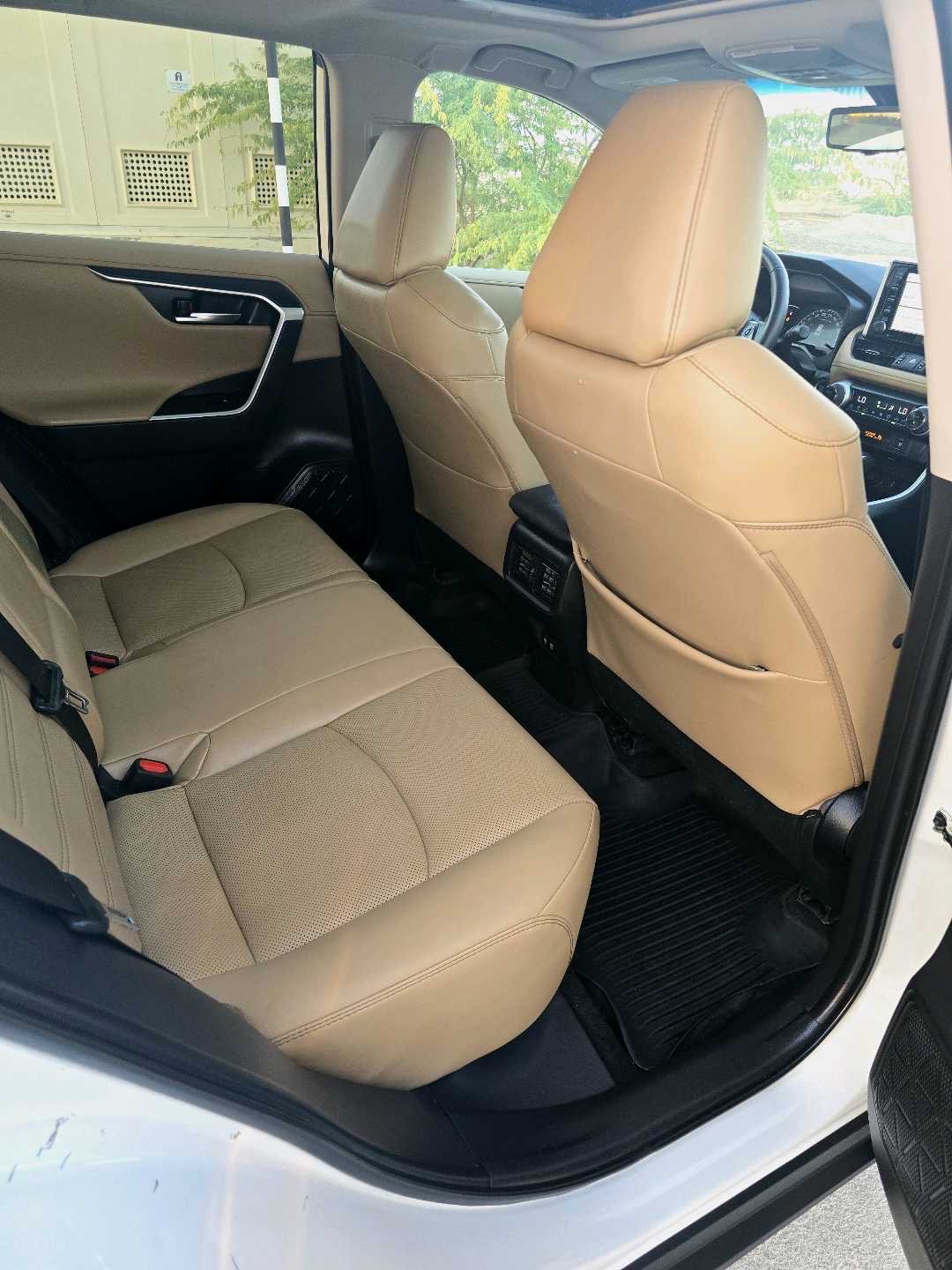 2021 Toyota Rav4 Limited thumbnail 8
