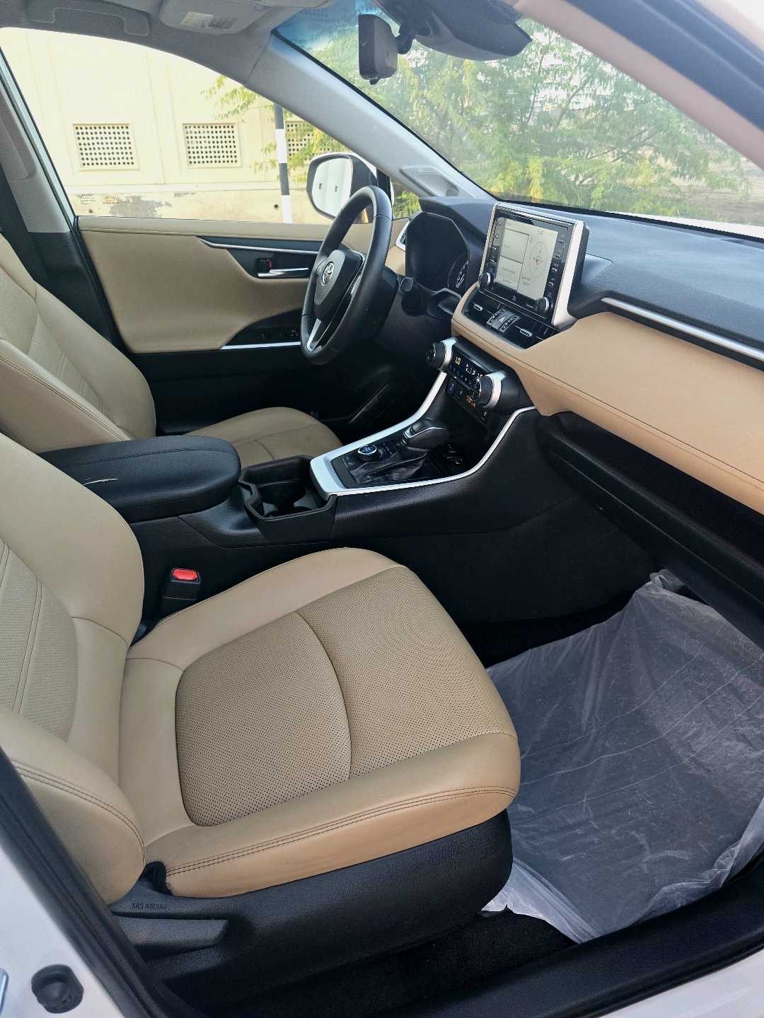 2021 Toyota Rav4 Limited thumbnail 10
