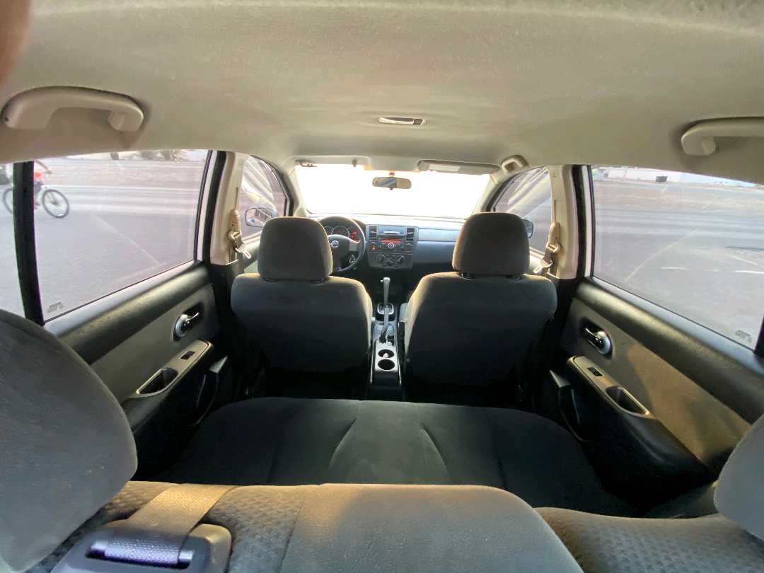 2012 Nissan Tida Base thumbnail 6