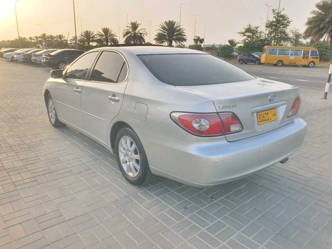 2002 Lexus ES 330 thumbnail 4