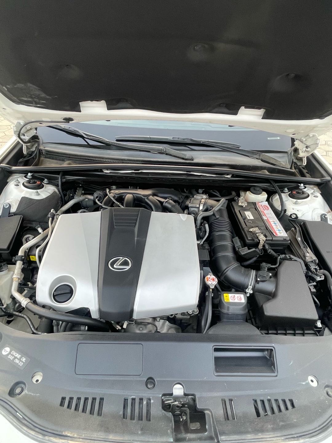 2020 Lexus ES 350 thumbnail 4