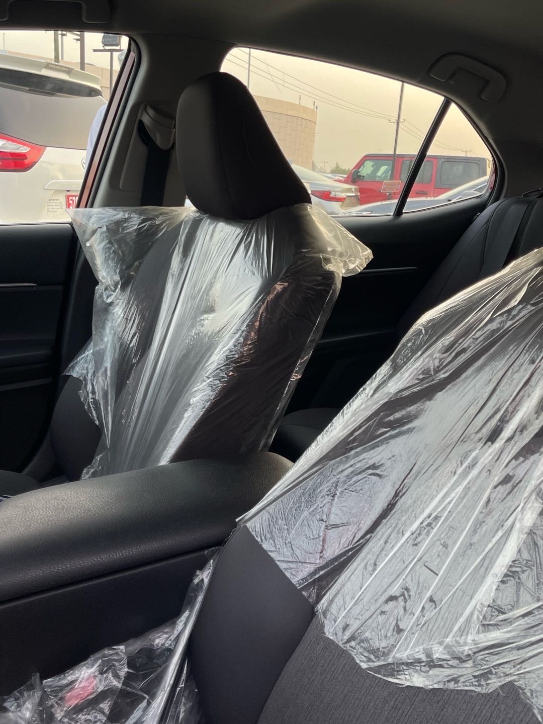 2018 Toyota Camry LE thumbnail 6