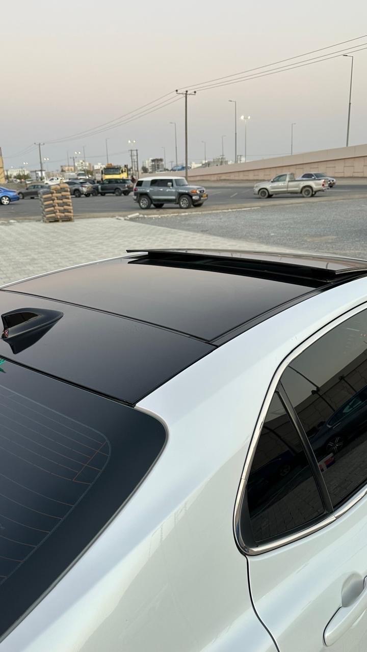 2018 Toyota Camry XLE thumbnail 3