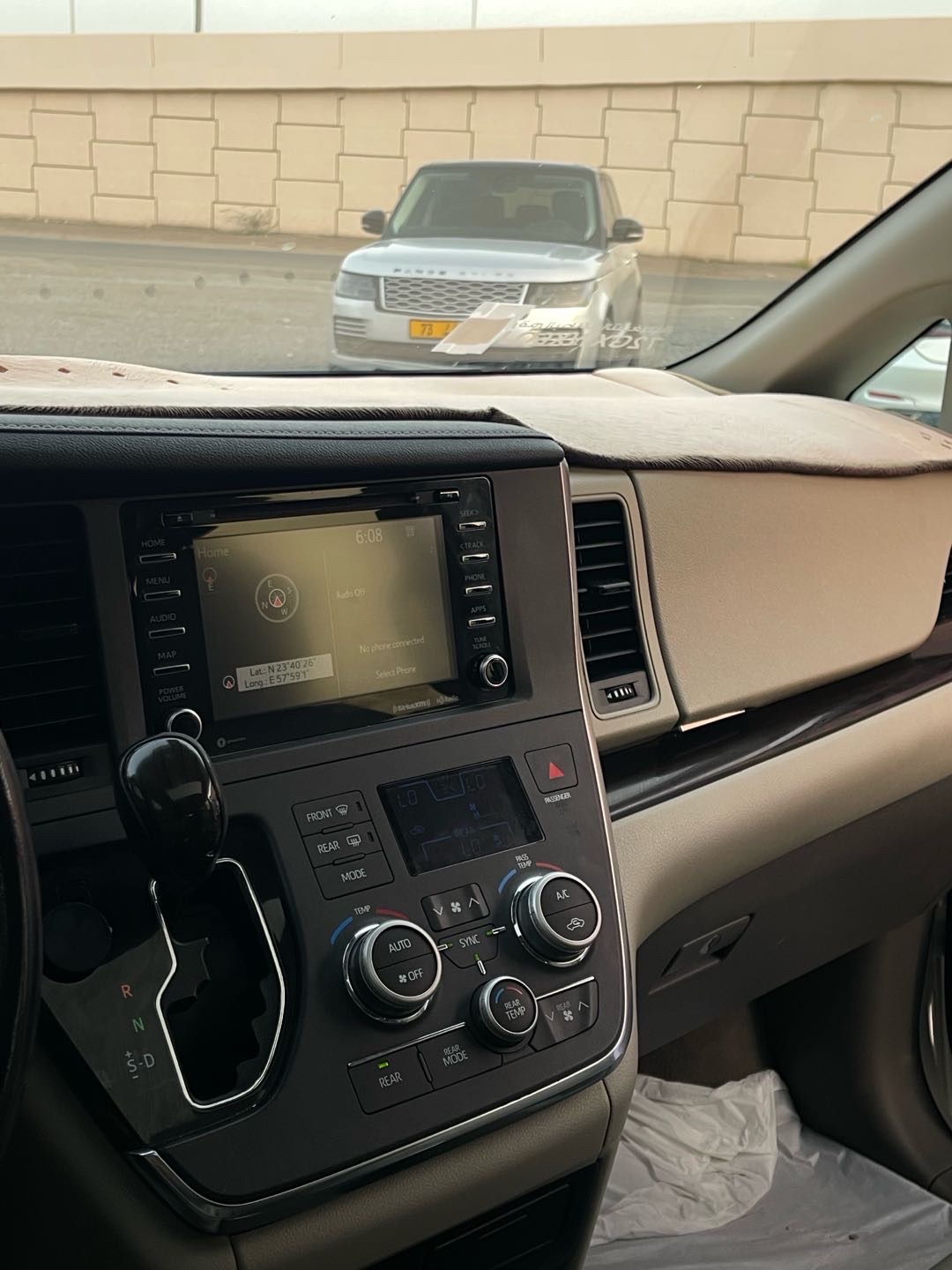2019 Toyota Sienna XLE thumbnail 8