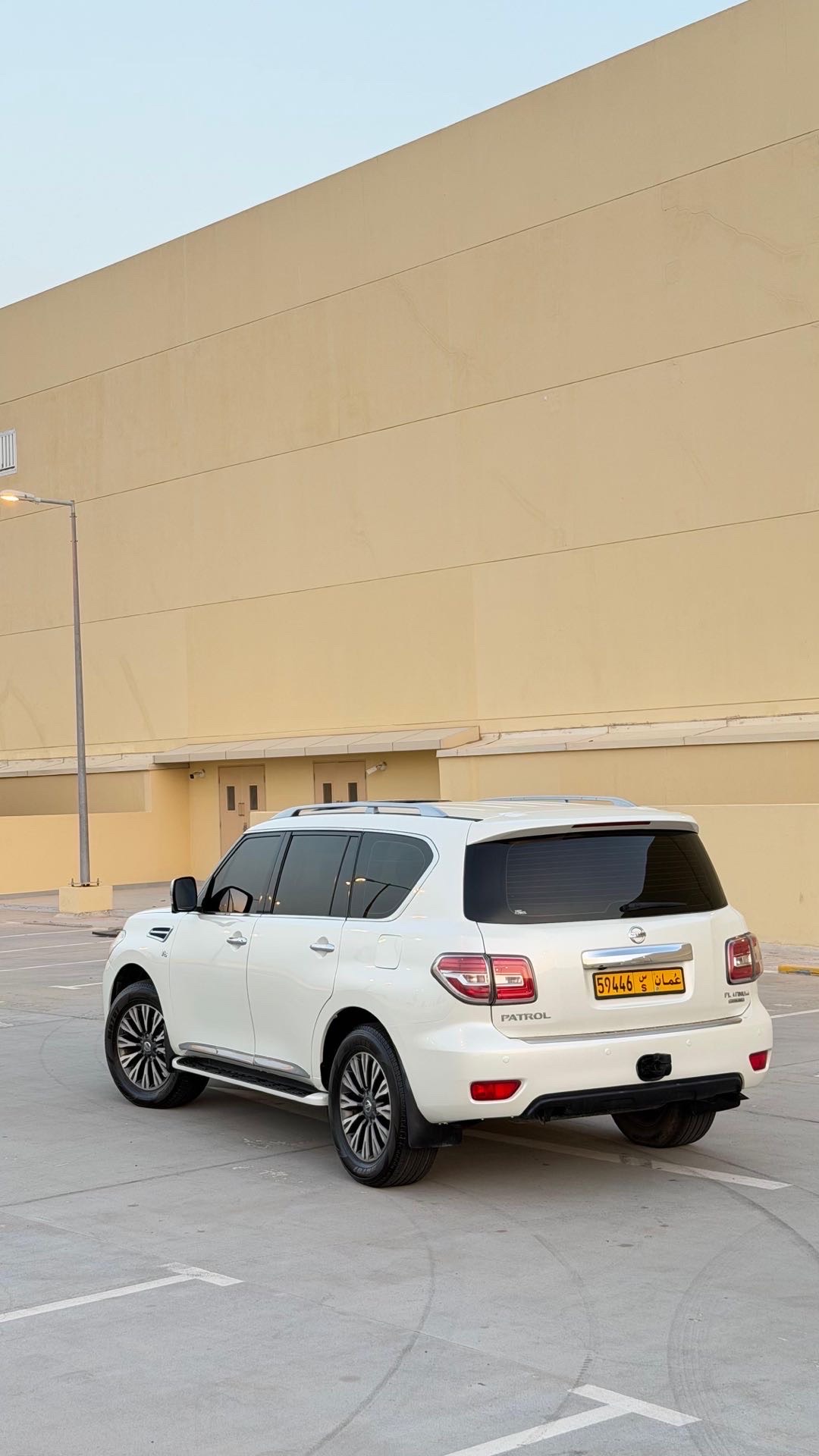2014 Nissan Patrol Platinum thumbnail 10