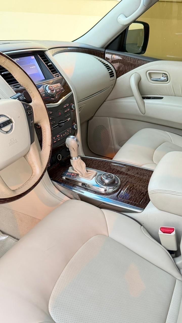 2014 Nissan Patrol Platinum thumbnail 11