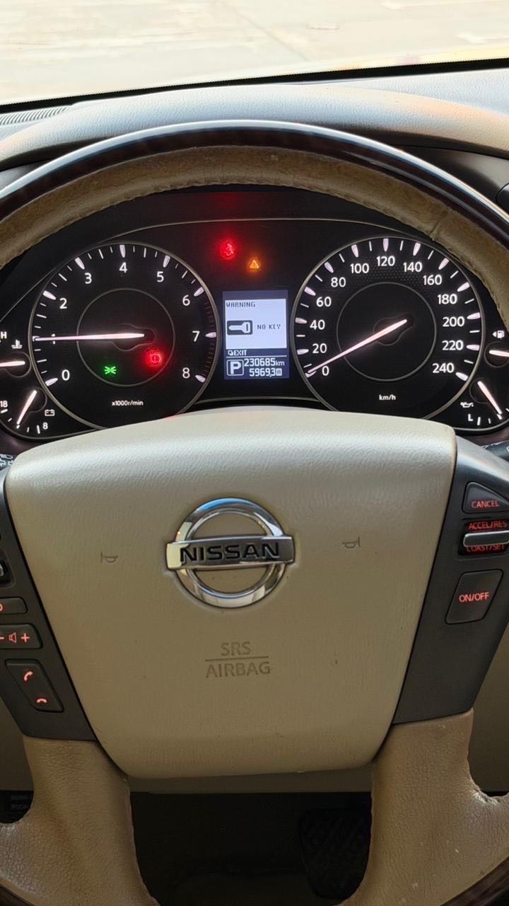 2014 Nissan Patrol Platinum thumbnail 14