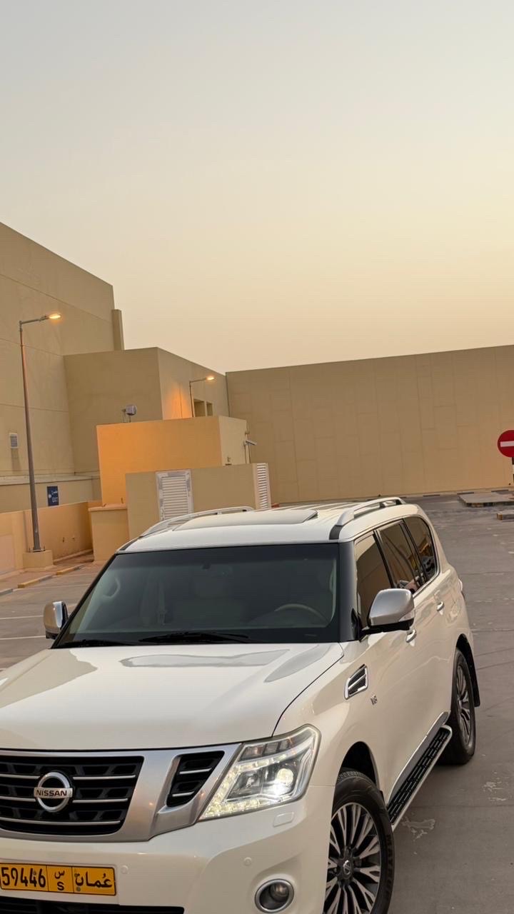 2014 Nissan Patrol Platinum thumbnail 16