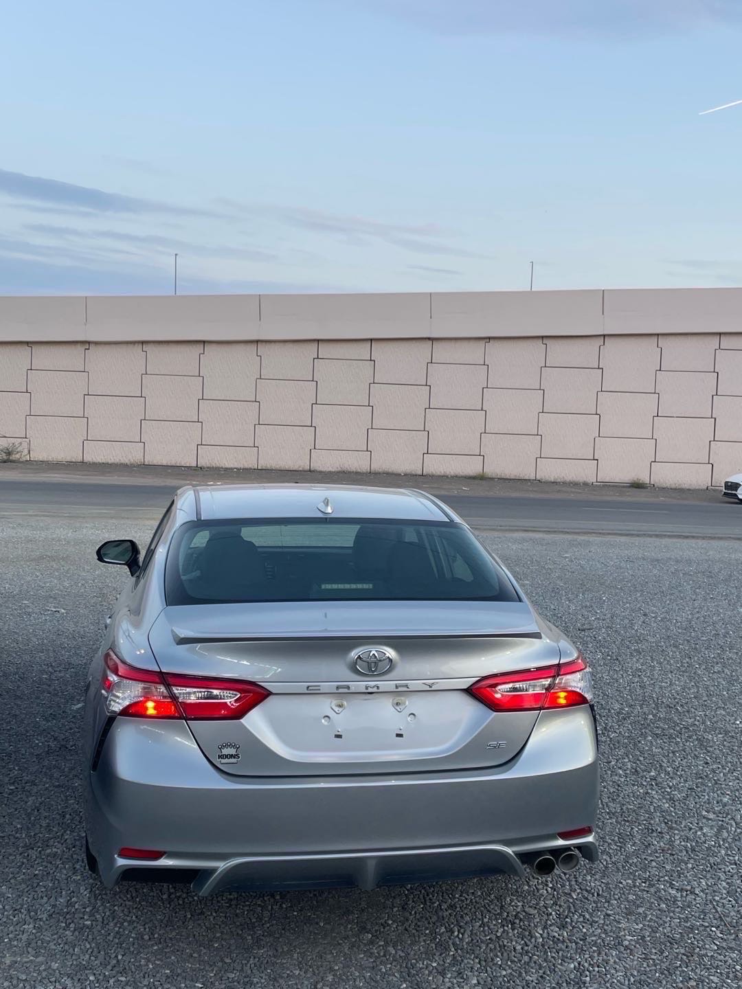 2019 Toyota Camry SE thumbnail 5
